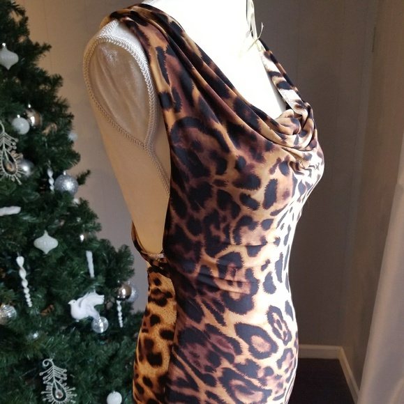 Animal print draped neck body hugging dress - Picture 2 of 7